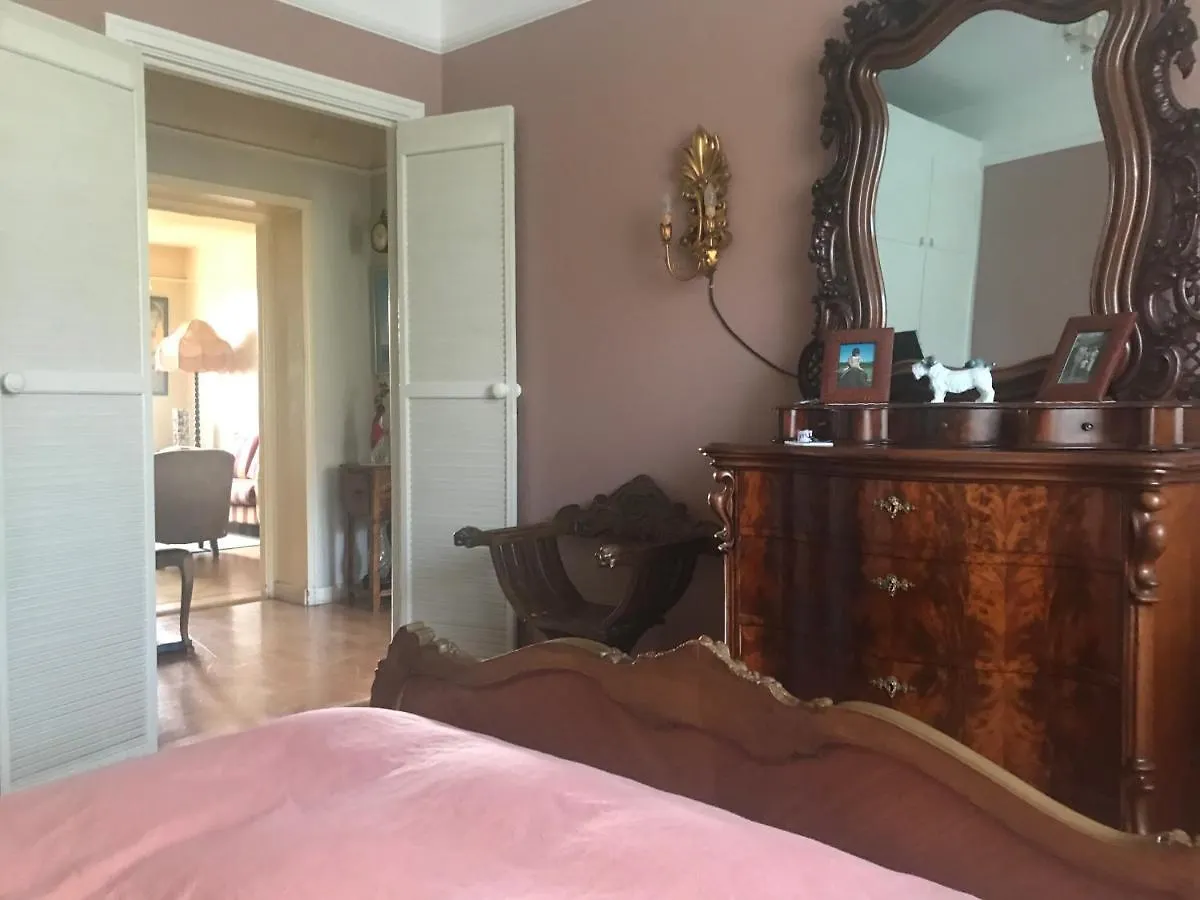 Cosy B&B-Well Located- Directly At Globen Ericsson Stockholm Bed & Breakfast